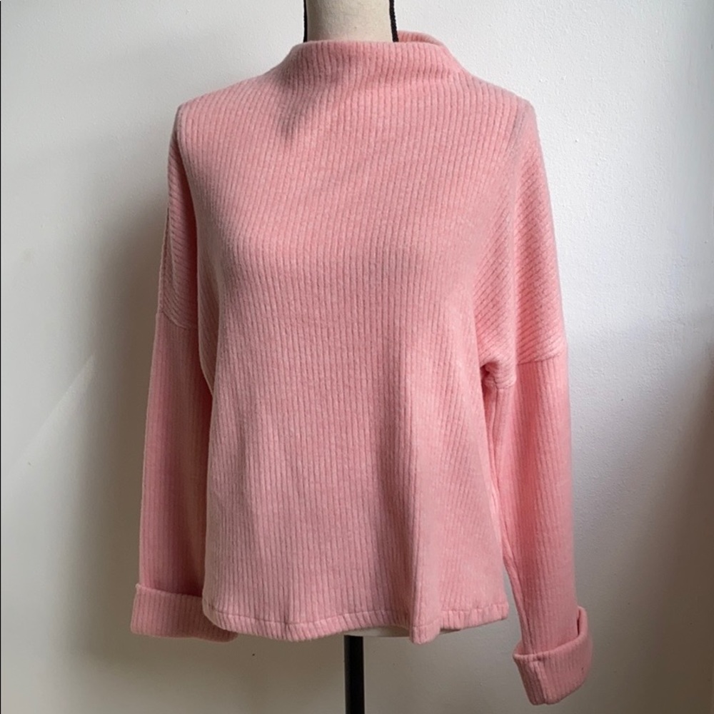 H&M pink mock neck pullover sweater